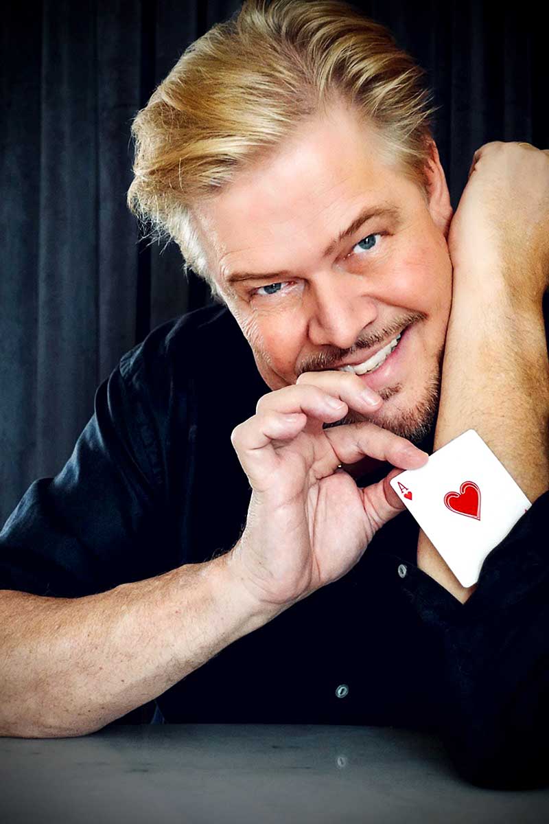 John Houdi magiker, trollkarl, illusionist, konferencier, buktalare